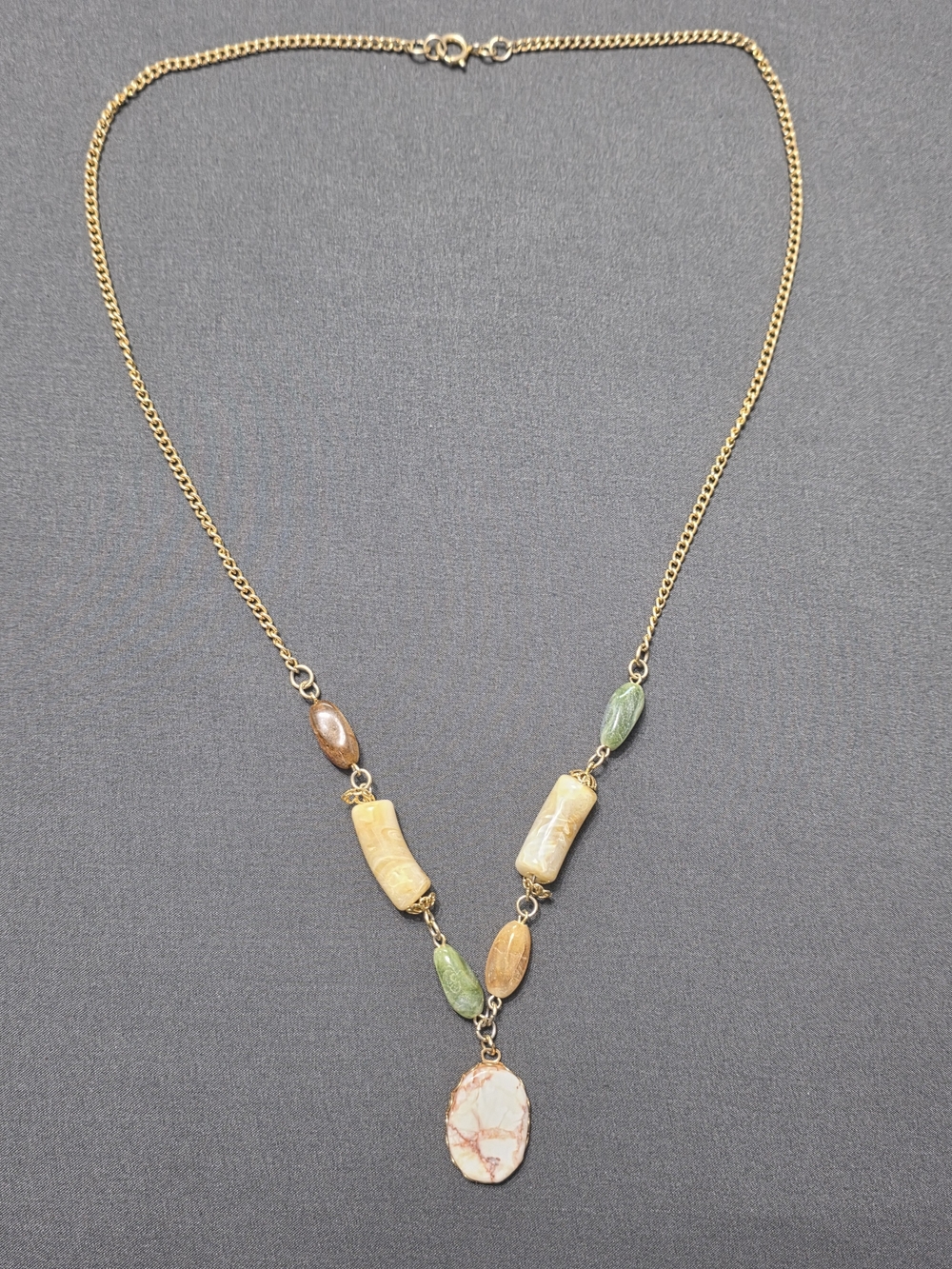 Estate Gold-Tone - Vintage Fashion Necklace - Natural Stones - 251